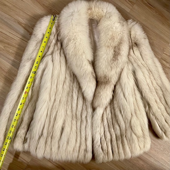 Fox Fur coat - Picture 3 of 10